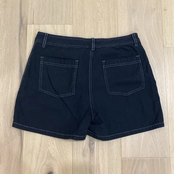 Aritzia | “Community” Black Cotton Shorts 🖤 - Picture 2 of 5